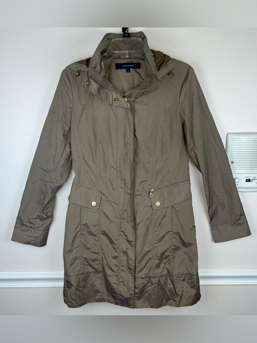 COLE HAAN SIGNATURE Champagne Back Bow Packable Hooded Raincoat Sz Small